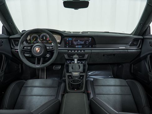 Used 2026 Porsche 911 GT3 image 23