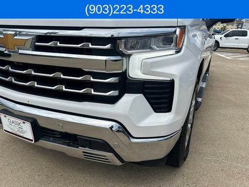 Used 2022 Chevrolet Silverado 1500 LTZ w/ LTZ Premium Package AWD/4WD image 6