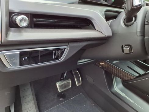 New 2026 Cadillac Vistiq Sport image 30