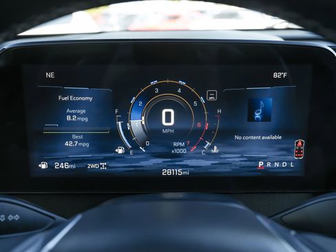 Used 2024 Chevrolet Traverse LT image 9