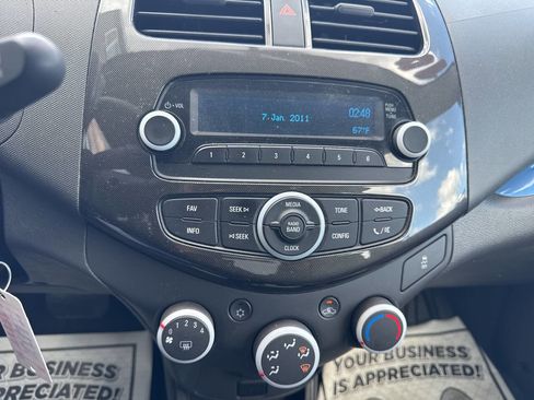 Used 2014 Chevrolet Spark LS image 27