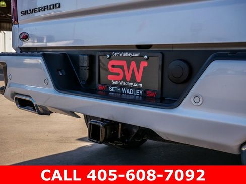 Certified 2023 Chevrolet Silverado 1500 High Country w/ High Country Premium Package AWD/4WD image 14