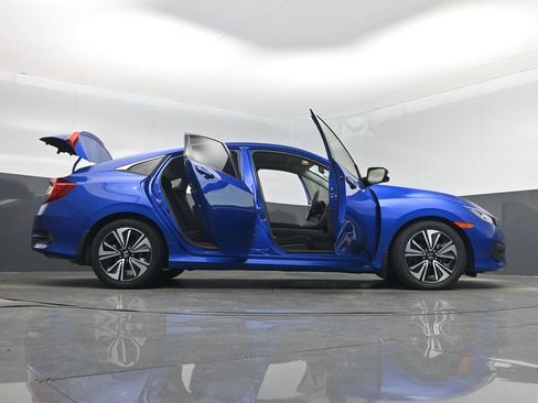 Used 2018 Honda Civic EX-T image 7