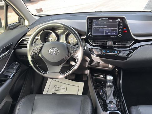 Used 2021 Toyota C-HR Limited image 21