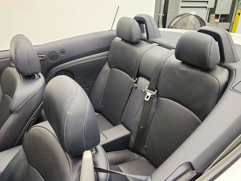 Used 2013 Lexus IS 250C w/ Luxury Pkg RWD image 22