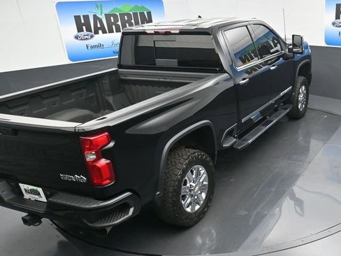 Used 2024 Chevrolet Silverado 2500 High Country w/ High Country Premium Package AWD/4WD image 25