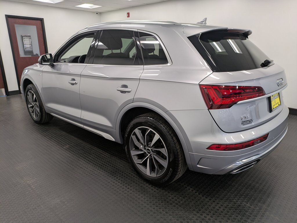 Used 2022 Audi Q5 2.0T Premium Plus w/ Premium Plus Package AWD/4WD image 6