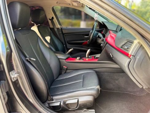 Used 2014 BMW 320i Sedan RWD image 28