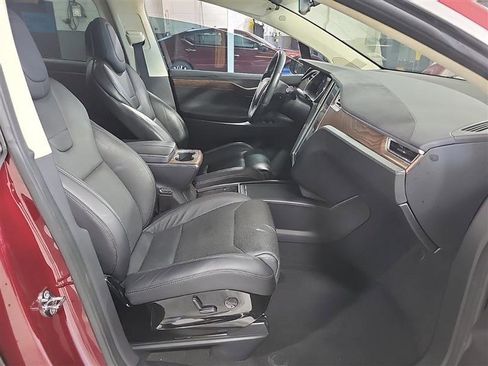 Used 2016 Tesla Model X Performance image 7