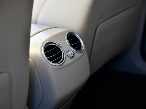 Used 2021 Mercedes-Benz GLC 300 4MATIC image 23
