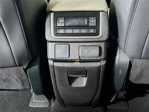Used 2019 Subaru Ascent Limited image 26
