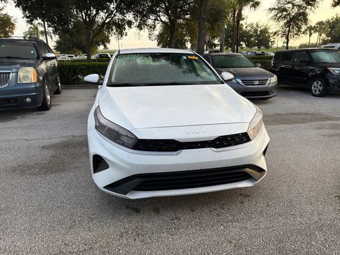 Used 2023 Kia Forte LXS FWD image 5