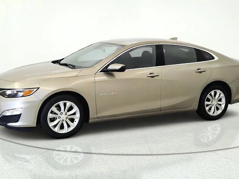 Used 2024 Chevrolet Malibu LT FWD image 3
