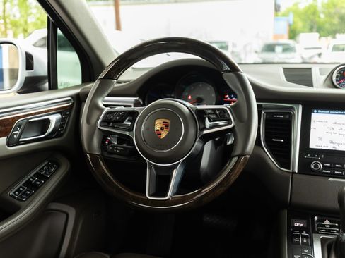 Used 2018 Porsche Macan S AWD/4WD image 34