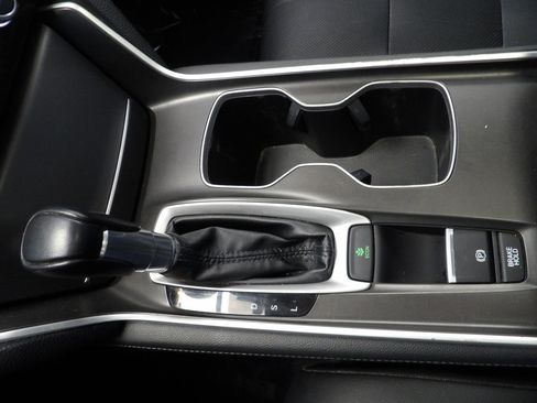 Used 2019 Honda Accord EX-L image 32