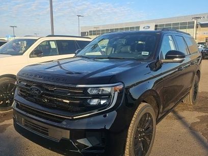 New 2025 Ford Expedition Max Platinum w/ Stealth Appearance Package