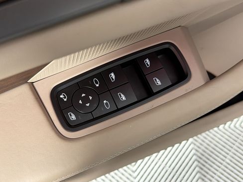 Certified 2025 Porsche Taycan 4 Cross Turismo AWD/4WD image 14