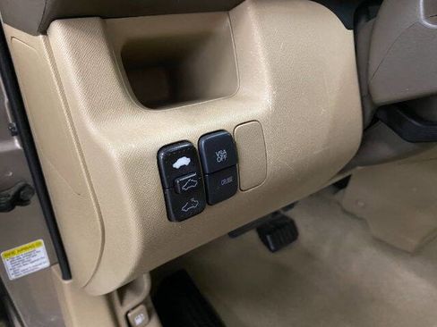 Used 2006 Honda CR-V EX image 12