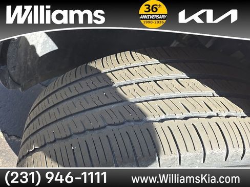 Used 2020 Kia Telluride EX w/ EX Premium Package AWD/4WD image 13
