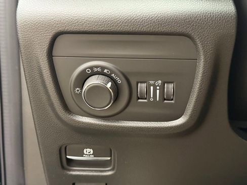 New 2025 Jeep Grand Cherokee L Laredo AWD/4WD image 23