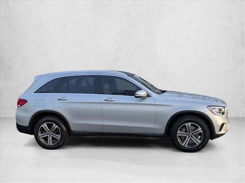 Certified 2022 Mercedes-Benz GLC 300 image 4