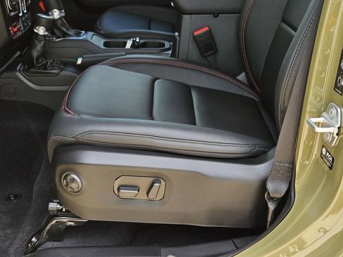 New 2025 Jeep Gladiator Rubicon image 20