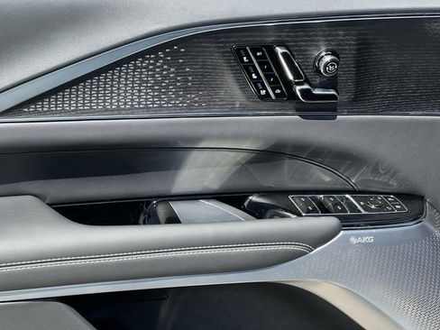 New 2026 Cadillac Lyriq V image 20