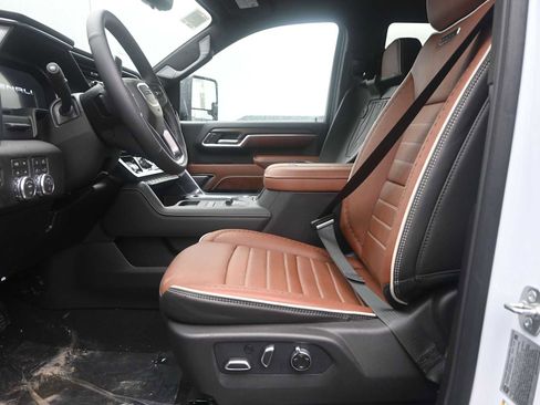 New 2026 GMC Sierra 2500 Denali Ultimate image 9
