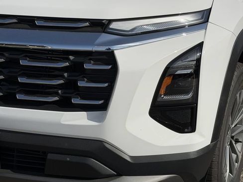 New 2027 Chevrolet Equinox LT FWD image 8