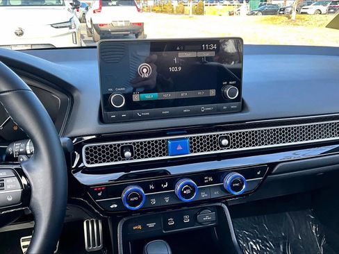 Used 2025 Honda Civic Sport image 6