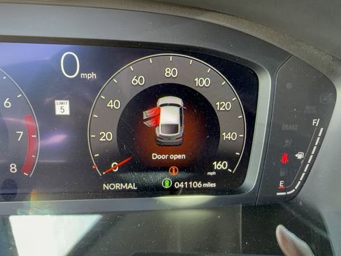 Used 2023 Acura Integra A-Spec image 16