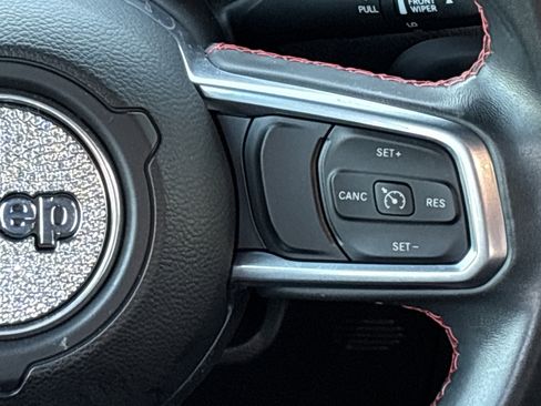 Certified 2021 Jeep Wrangler Unlimited Rubicon w/ Xtreme Recon 35" Tire Package image 23