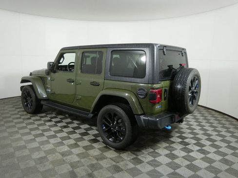 Used 2023 Jeep Wrangler Unlimited Sahara w/ Cold Weather Group image 7