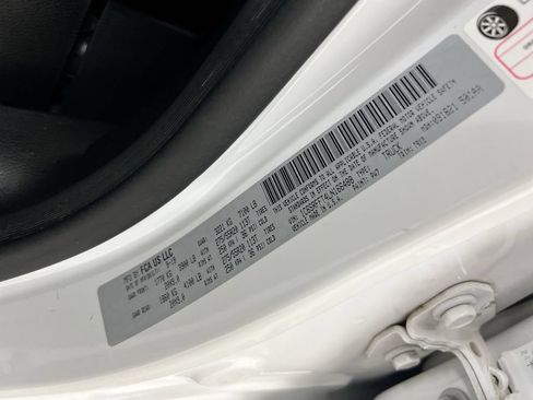 Used 2020 RAM 1500 Big Horn AWD/4WD image 27
