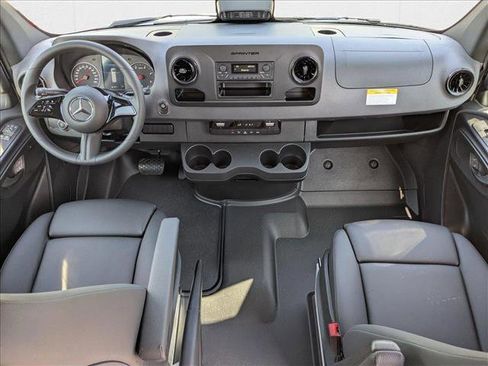 New 2025 Mercedes-Benz Sprinter 2500 image 13