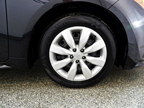 Used 2021 Toyota Corolla LE FWD image 24