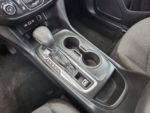 Used 2022 Chevrolet Equinox LT AWD/4WD image 19