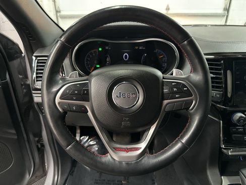 Used 2019 Jeep Grand Cherokee Trailhawk image 16
