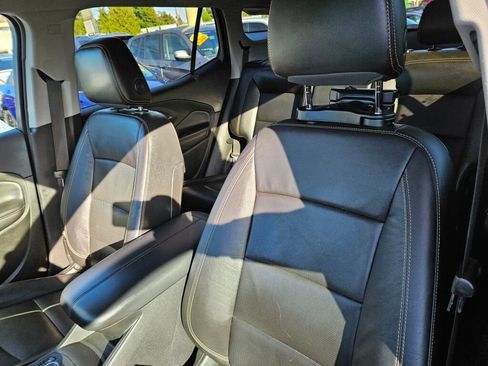 Used 2019 GMC Terrain SLT w/ Preferred Package image 14