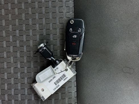 Used 2023 Ford Transit 350 XLT image 34