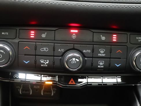 Used 2022 Dodge Durango GT AWD/4WD image 23