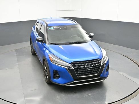 Used 2023 Nissan Kicks SR image 55