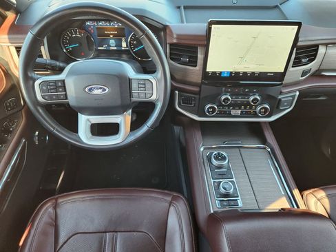 Certified 2024 Ford Expedition Limited image 26