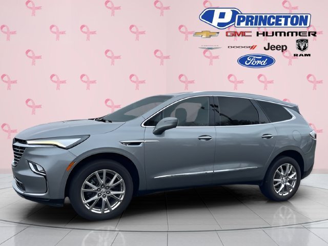 Used 2023 Buick Enclave Essence w/ Experience Buick Package FWD image 4