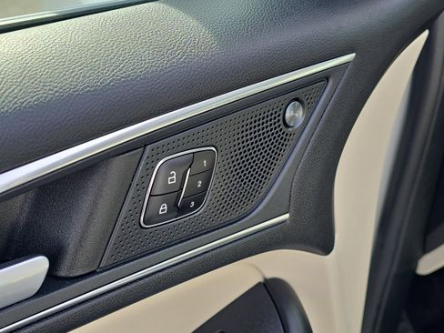 Certified 2023 Ford Edge Titanium AWD/4WD image 21