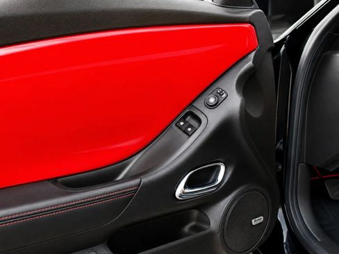 Used 2010 Chevrolet Camaro SS w/ LPO, Ground Effects Package RWD image 10