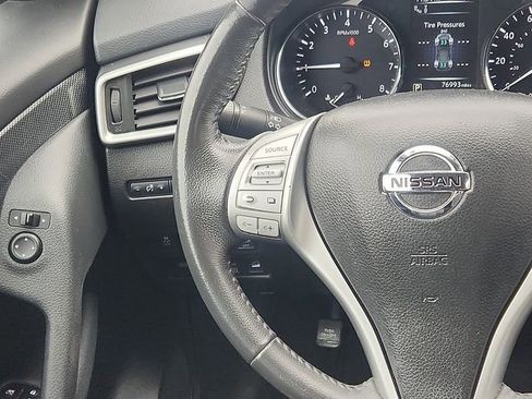 Used 2016 Nissan Rogue SL w/ SL Premium Package image 14