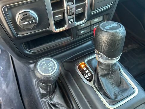 Used 2023 Jeep Wrangler Sport image 17