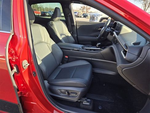 Used 2024 Toyota Crown Limited image 17