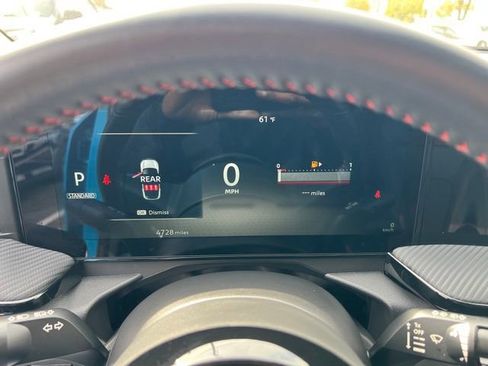 Used 2025 Nissan Kicks SR AWD/4WD image 16